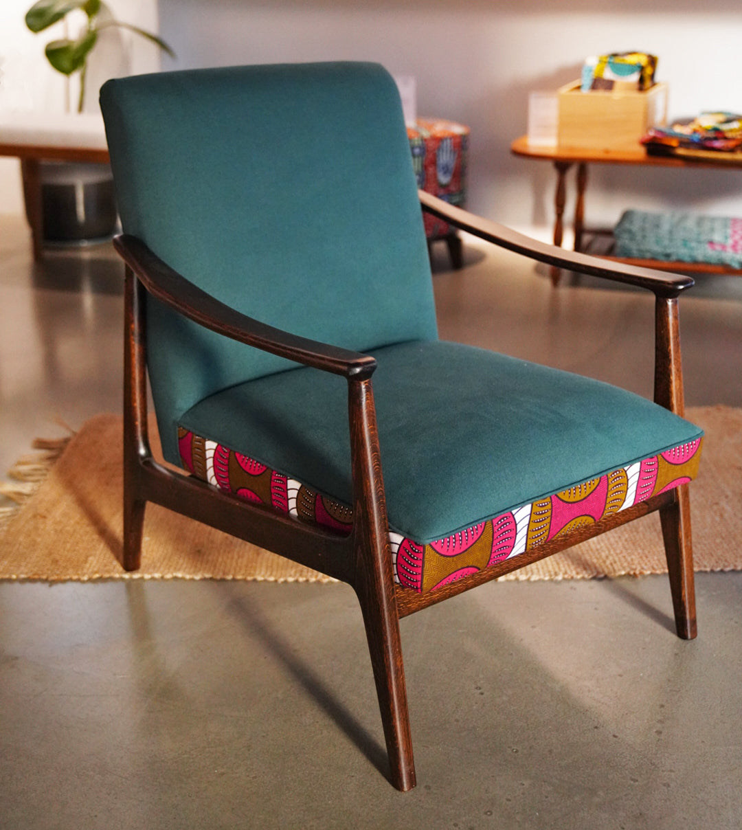 Kintampo Armchair